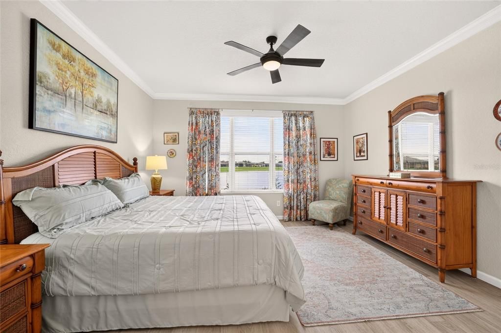 For Sale: $399,900 (3 beds, 2 baths, 1736 Square Feet)