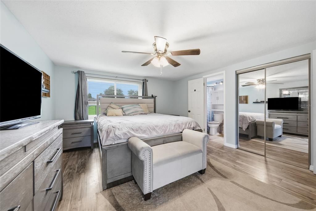 For Sale: $305,000 (3 beds, 2 baths, 1220 Square Feet)