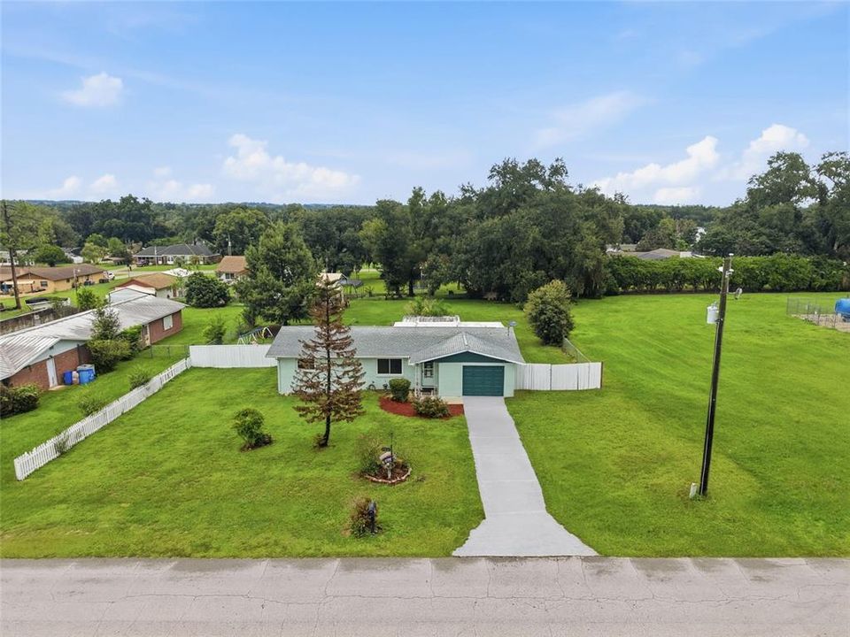 For Sale: $305,000 (3 beds, 2 baths, 1220 Square Feet)