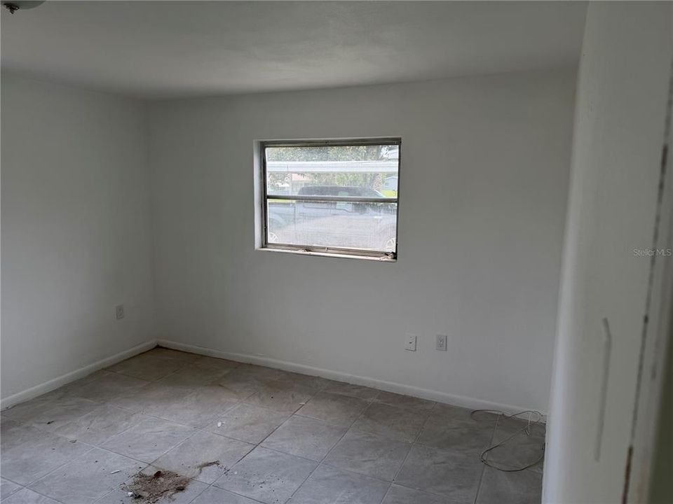 В аренду: $1,250 (2 спален, 1 ванн, 1074 Квадратных фут)