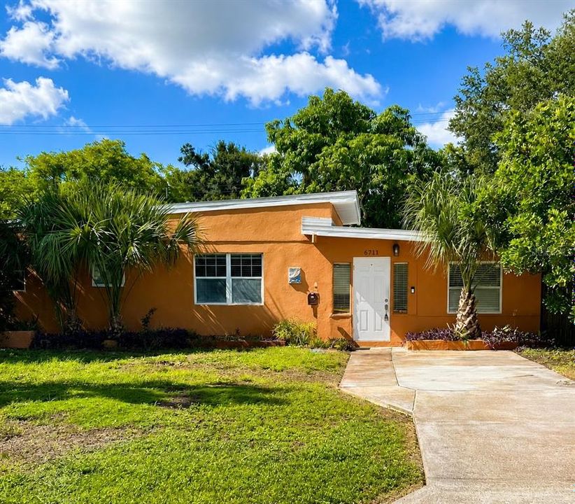 En Venta: $499,000 (4 camas, 2 baños, 1326 Pies cuadrados)