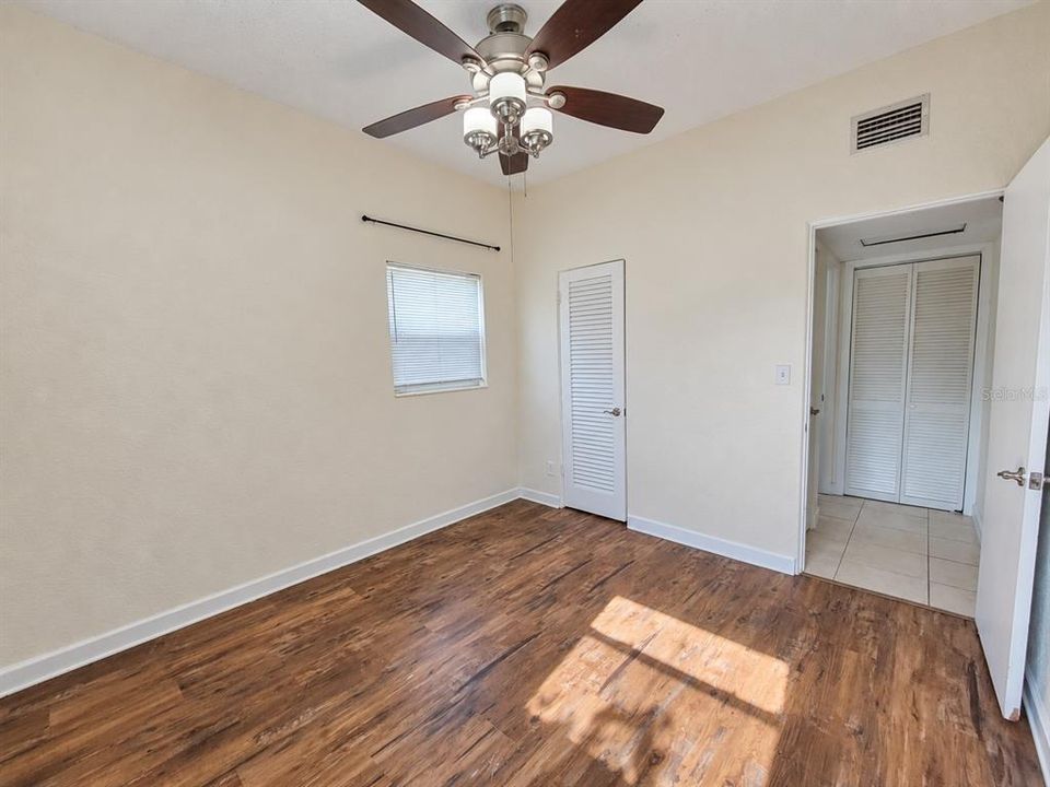En Venta: $499,000 (4 camas, 2 baños, 1326 Pies cuadrados)