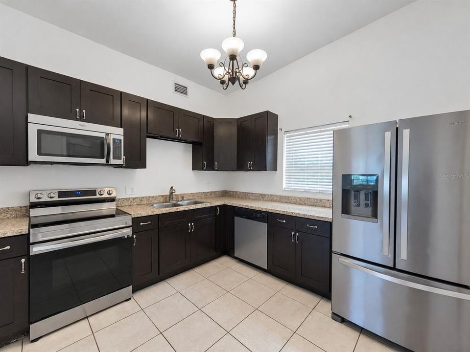 En Venta: $499,000 (4 camas, 2 baños, 1326 Pies cuadrados)