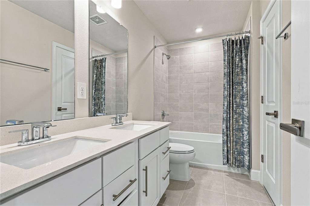 For Sale: $485,000 (4 beds, 2 baths, 2345 Square Feet)