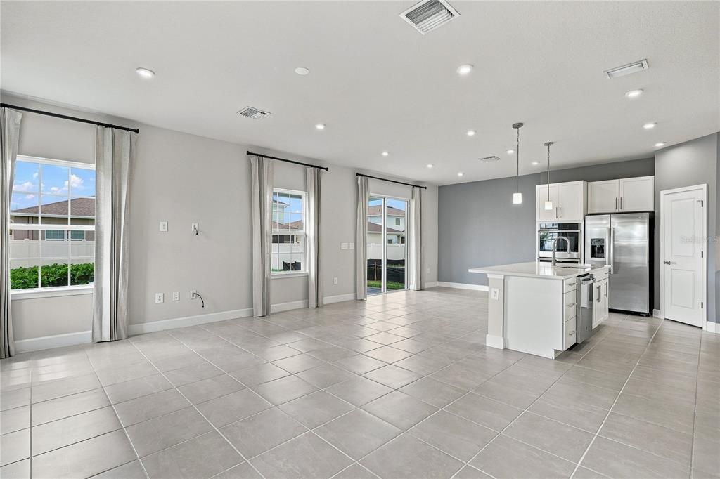 For Sale: $485,000 (4 beds, 2 baths, 2345 Square Feet)