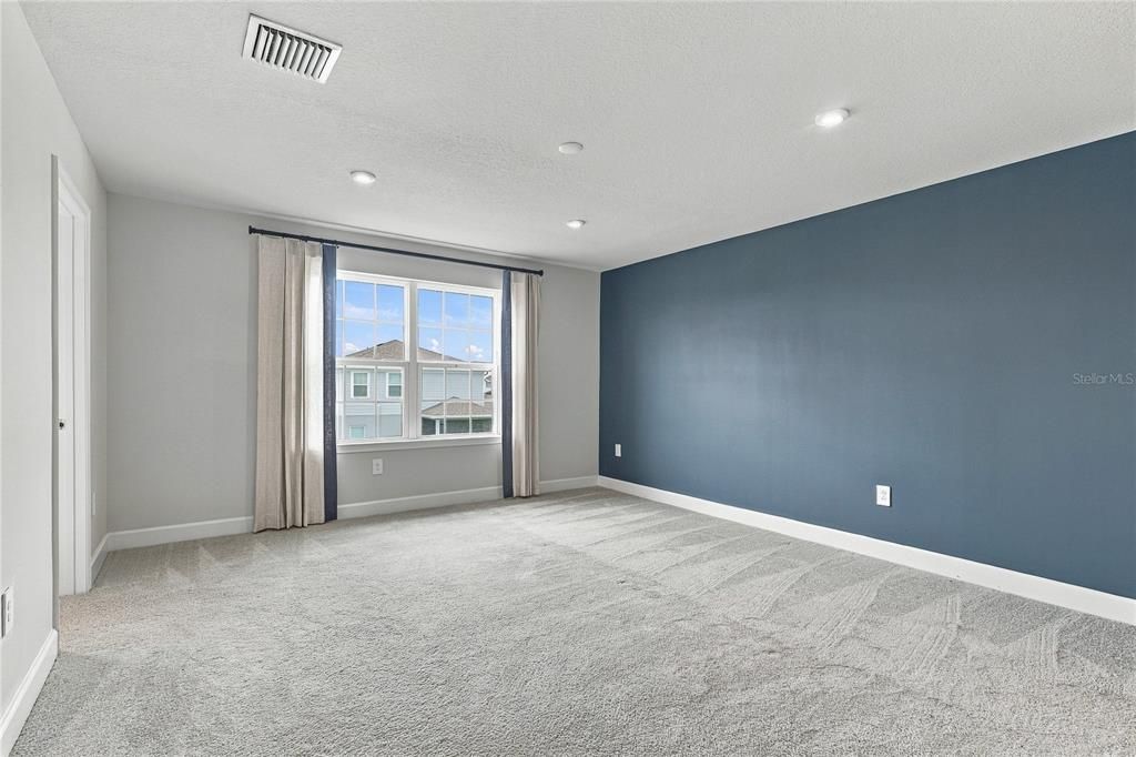 For Sale: $485,000 (4 beds, 2 baths, 2345 Square Feet)