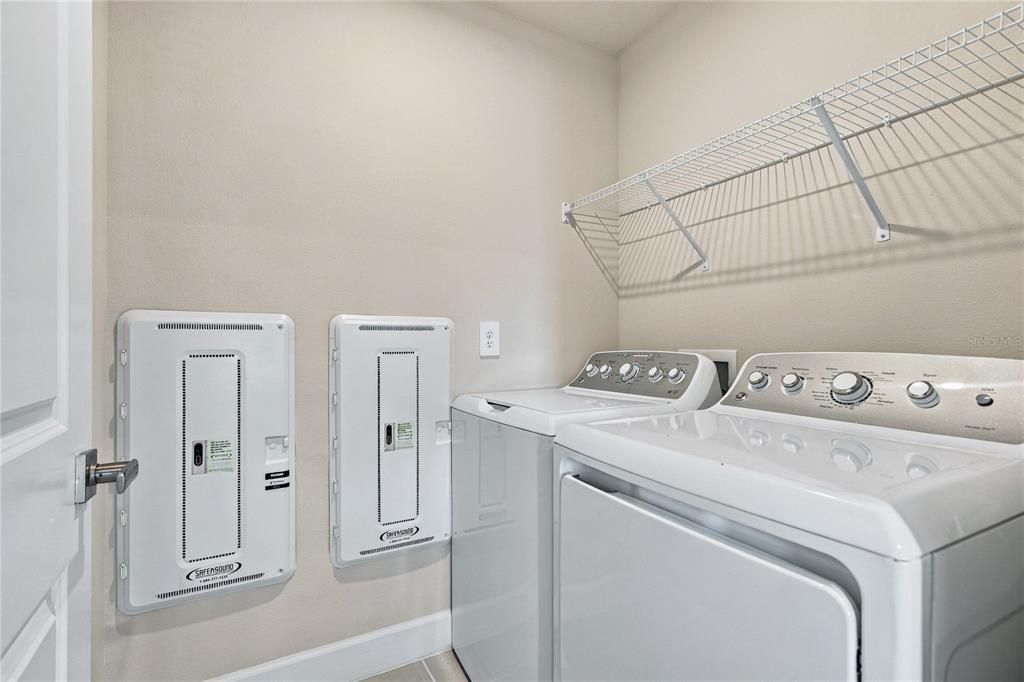 For Sale: $485,000 (4 beds, 2 baths, 2345 Square Feet)