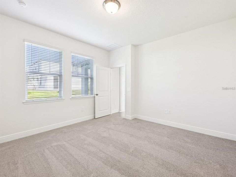 For Rent: $2,900 (4 beds, 2 baths, 2082 Square Feet)
