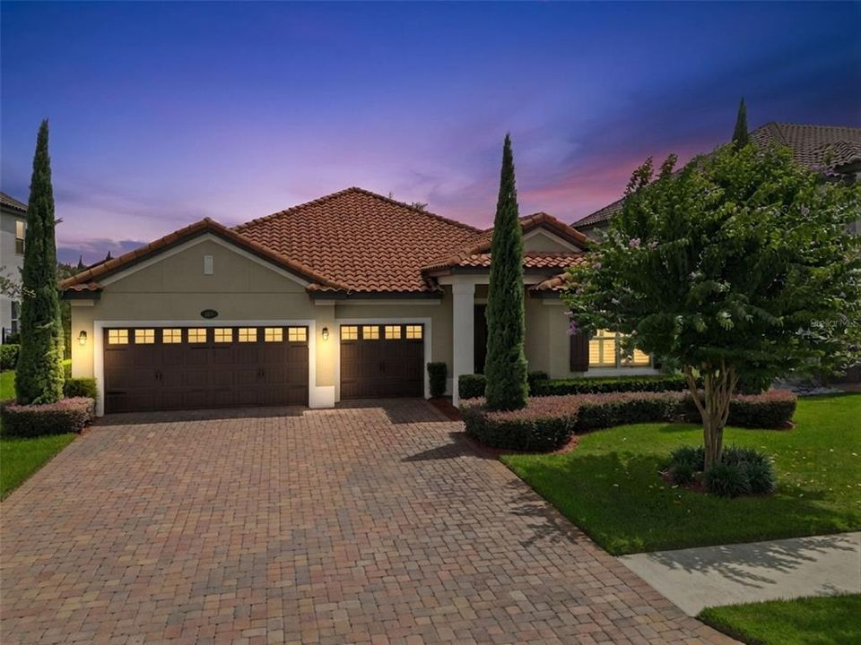 For Sale: $519,000 (3 beds, 3 baths, 2356 Square Feet)