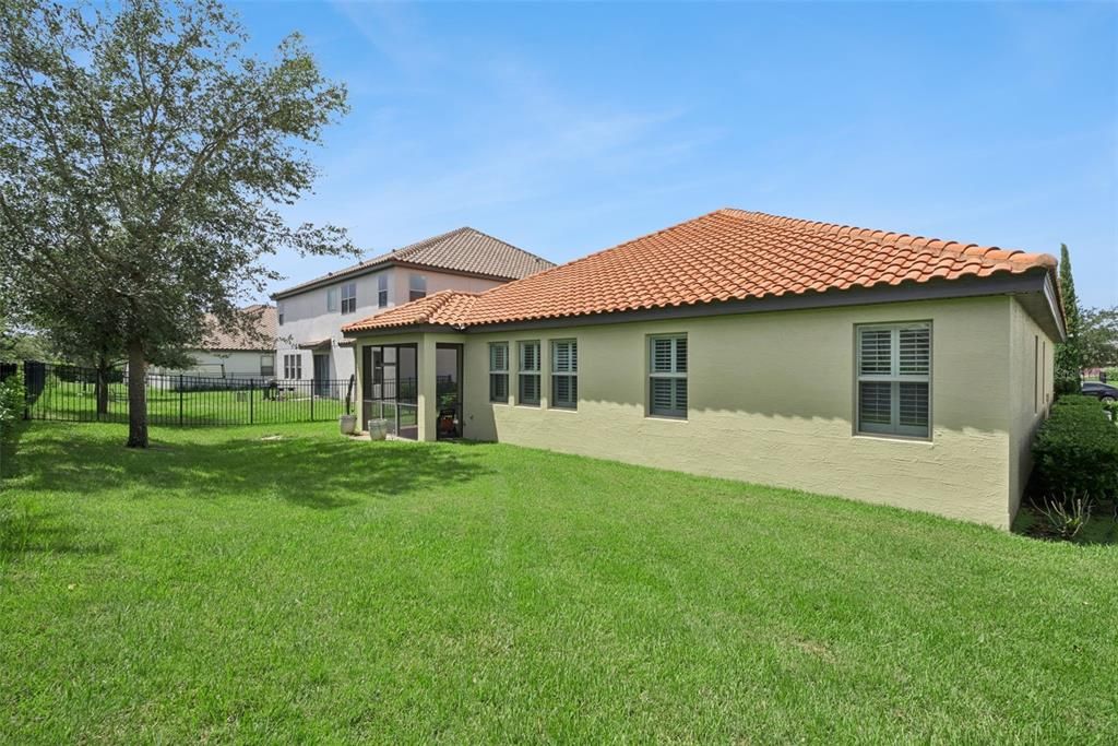For Sale: $519,000 (3 beds, 3 baths, 2356 Square Feet)