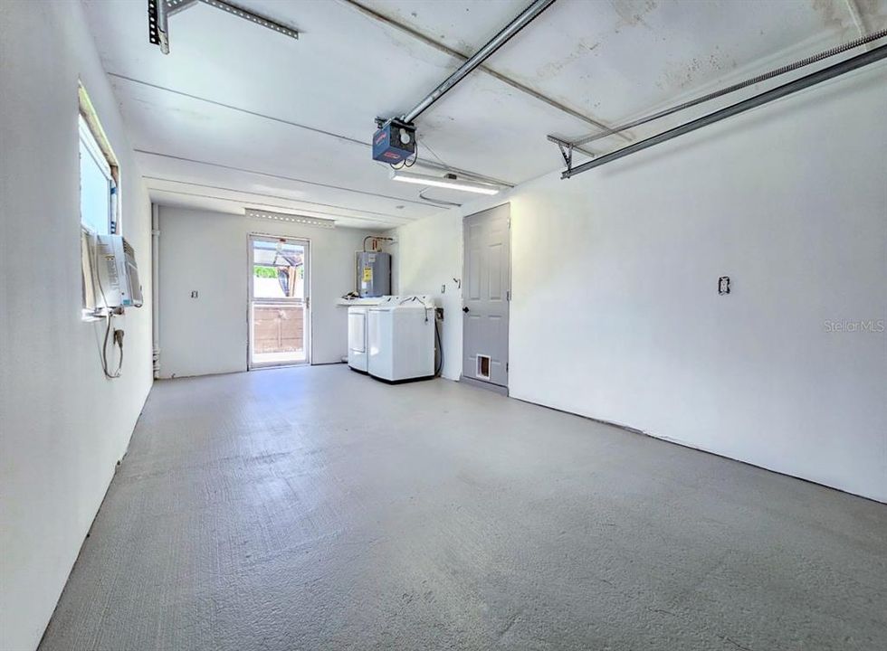 待售: $775,000 (3 贝兹, 2 浴室, 1118 平方英尺)