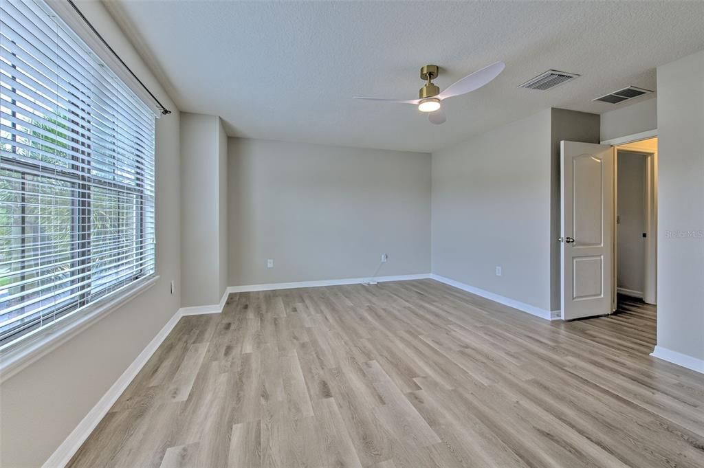 For Rent: $3,000 (3 beds, 2 baths, 1698 Square Feet)