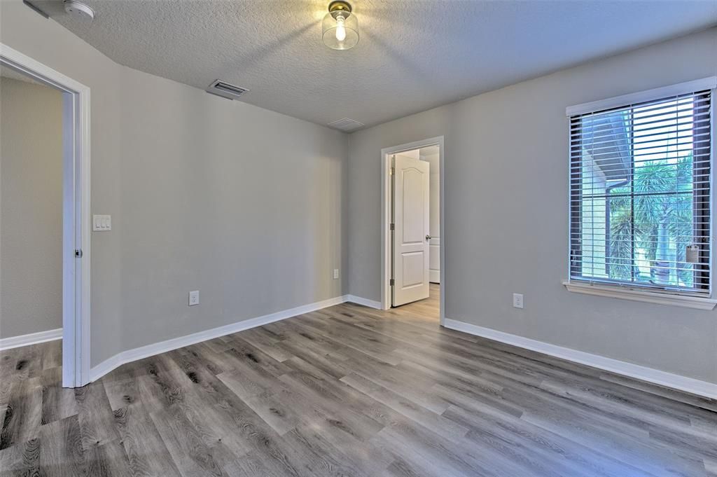 For Rent: $3,000 (3 beds, 2 baths, 1698 Square Feet)