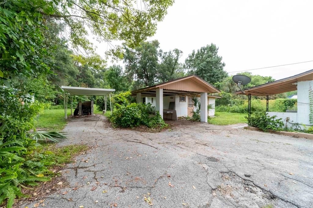 Activo con contrato: $165,000 (2 camas, 2 baños, 1354 Pies cuadrados)