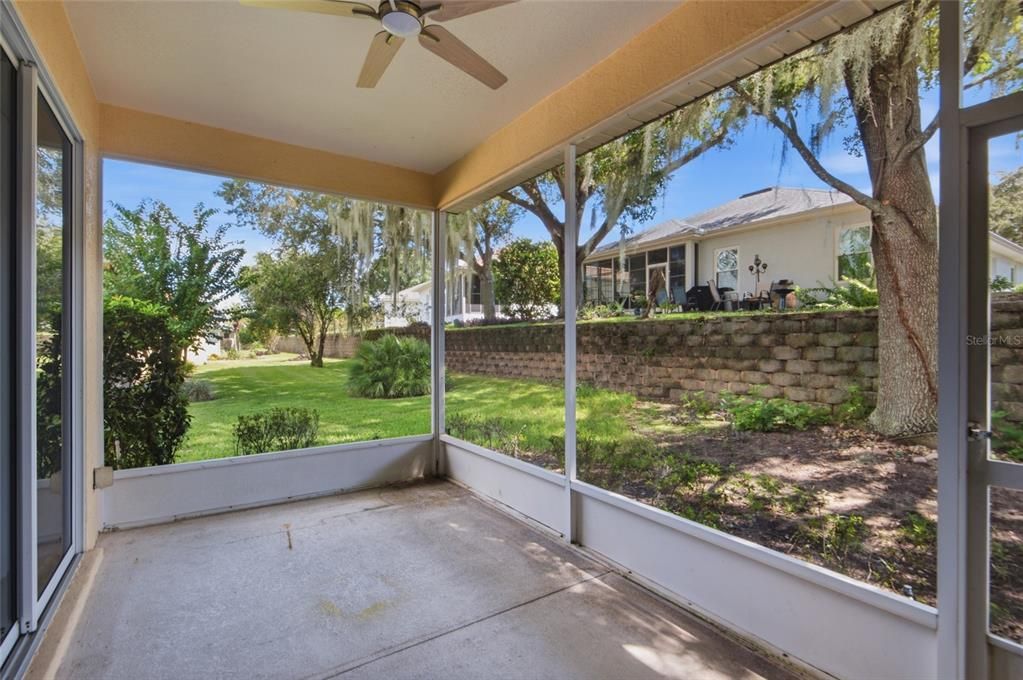 For Sale: $299,900 (3 beds, 2 baths, 1471 Square Feet)
