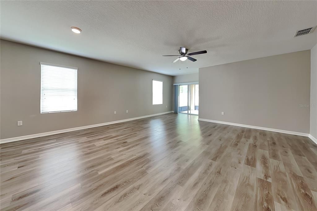 For Rent: $1,749 (3 beds, 2 baths, 1764 Square Feet)