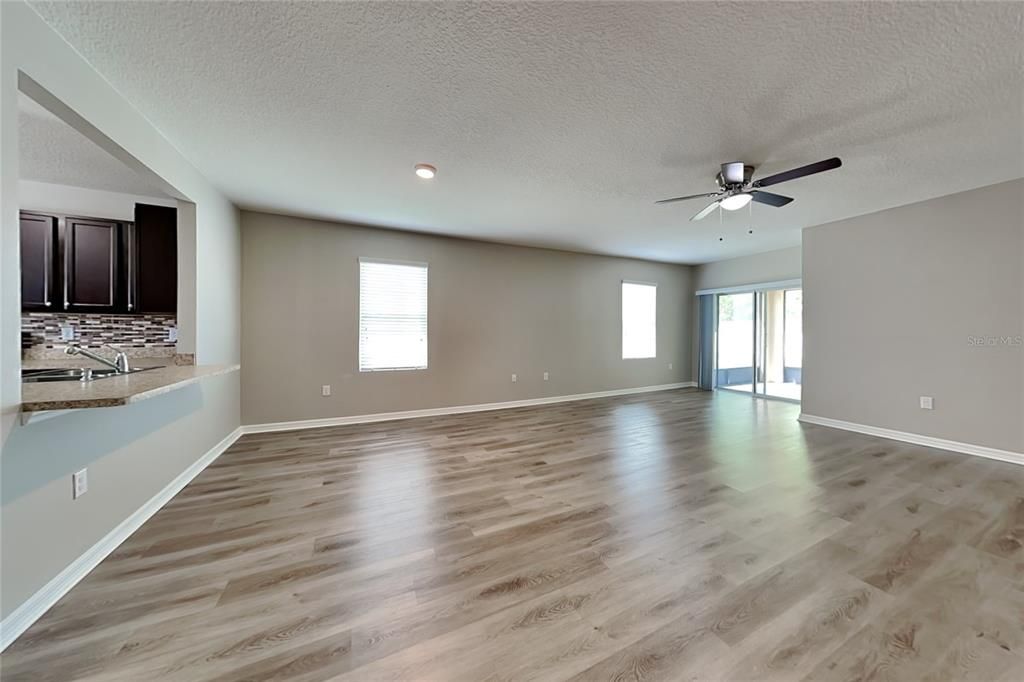 For Rent: $1,749 (3 beds, 2 baths, 1764 Square Feet)