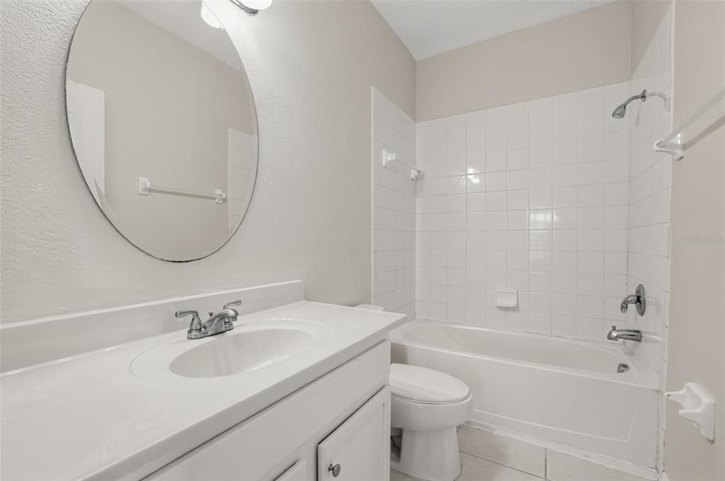 For Sale: $314,900 (4 beds, 2 baths, 1979 Square Feet)