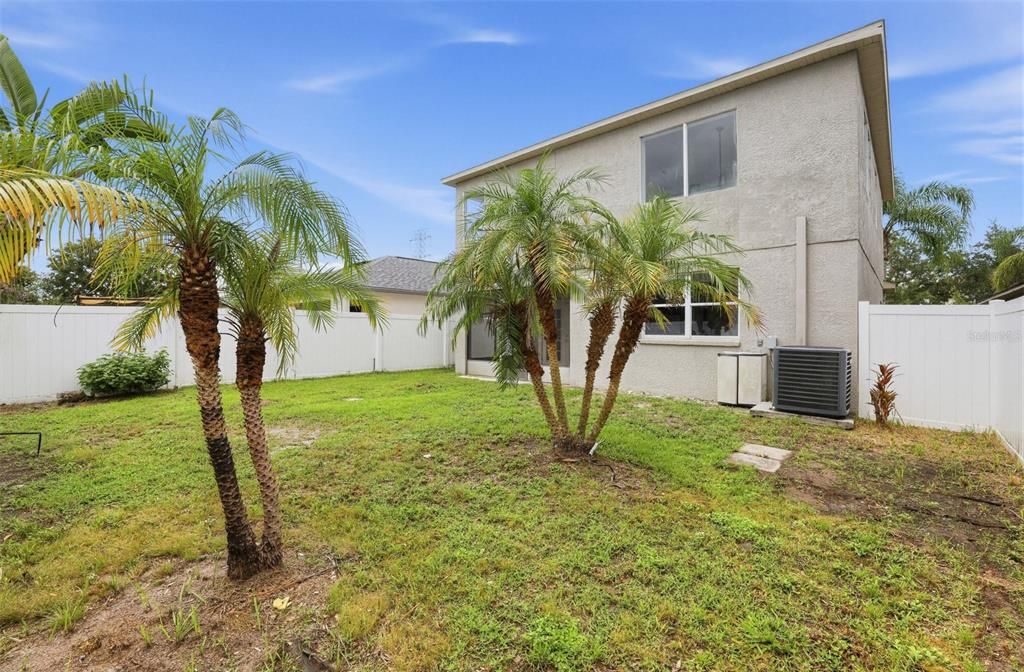 For Sale: $314,900 (4 beds, 2 baths, 1979 Square Feet)