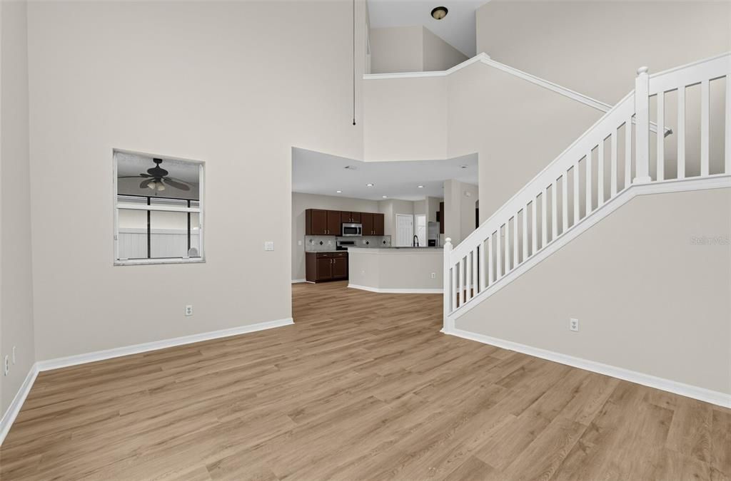 For Sale: $314,900 (4 beds, 2 baths, 1979 Square Feet)