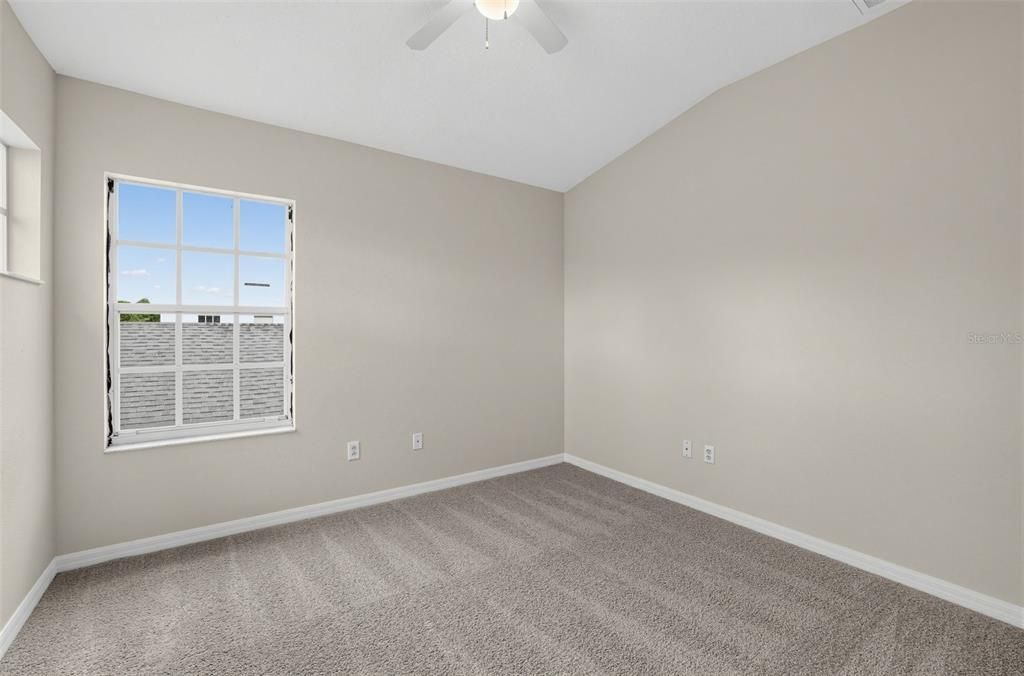 For Sale: $314,900 (4 beds, 2 baths, 1979 Square Feet)