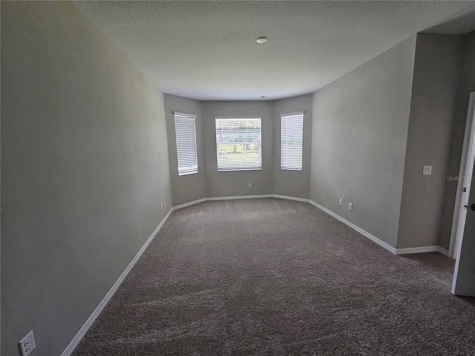 For Sale: $635,940 (4 beds, 2 baths, 1928 Square Feet)