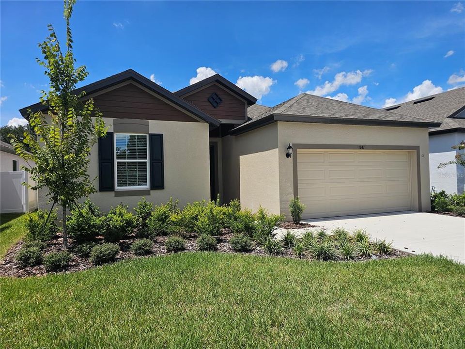 For Sale: $635,940 (4 beds, 2 baths, 1928 Square Feet)