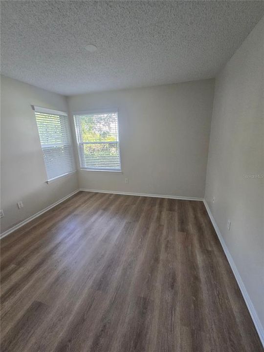 For Rent: $1,750 (2 beds, 1 baths, 851 Square Feet)