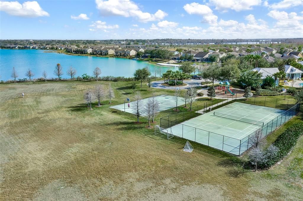 En Venta: $575,000 (4 camas, 2 baños, 1864 Pies cuadrados)