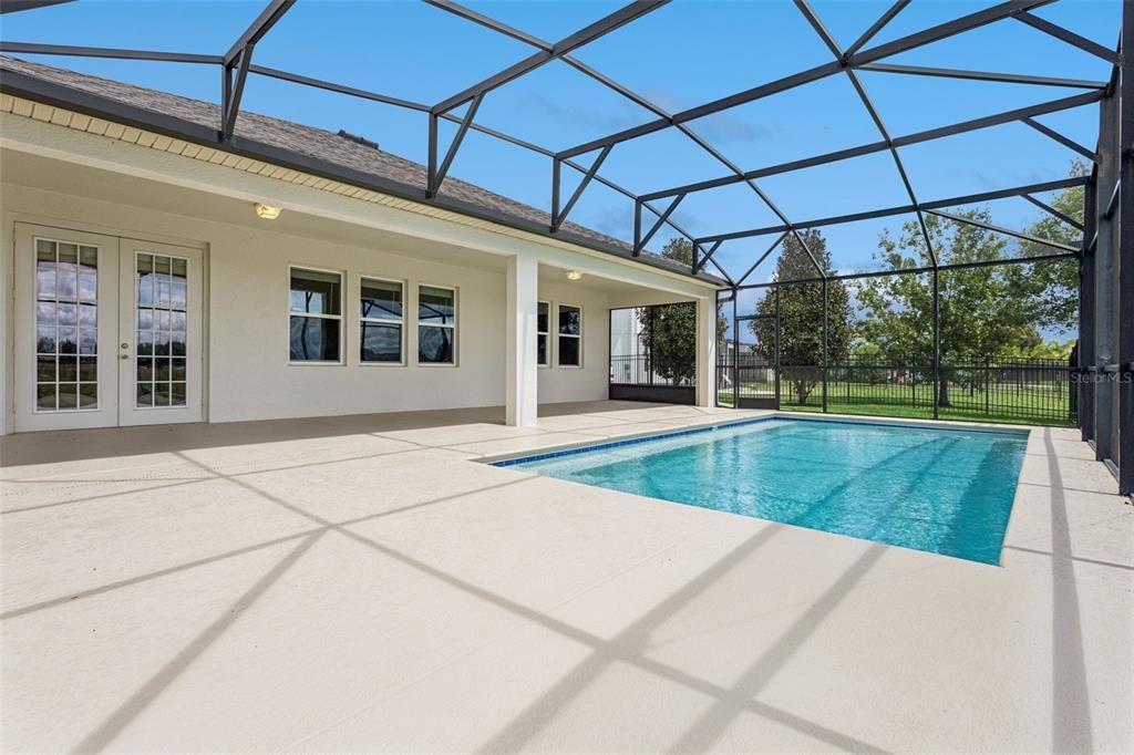 En Venta: $575,000 (4 camas, 2 baños, 1864 Pies cuadrados)