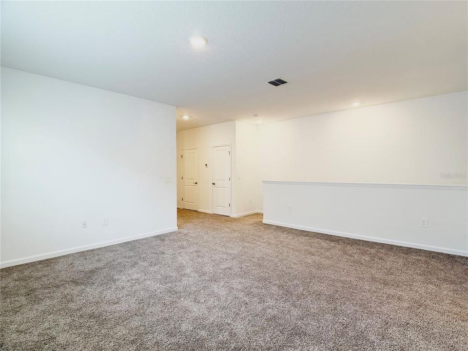 В аренду: $2,800 (4 спален, 3 ванн, 2039 Квадратных фут)