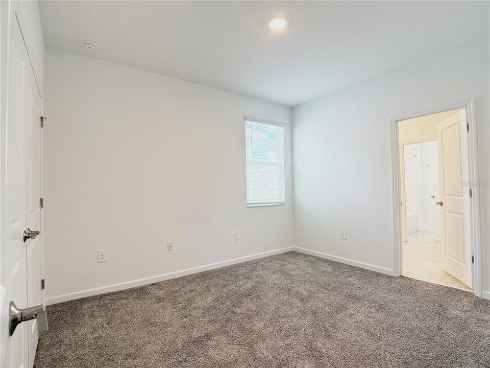 В аренду: $2,800 (4 спален, 3 ванн, 2039 Квадратных фут)