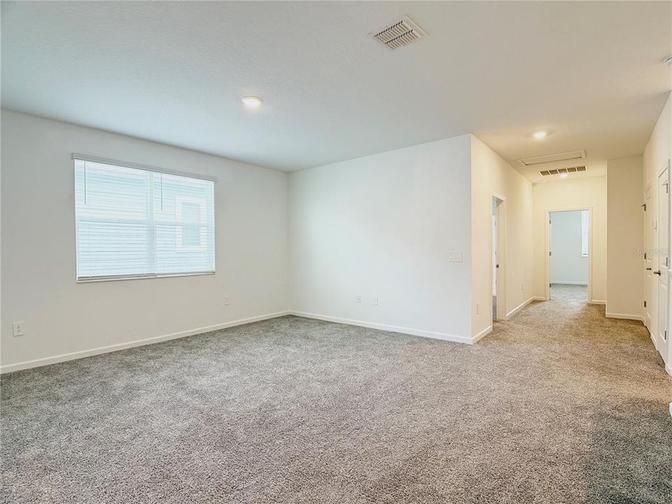 В аренду: $2,800 (4 спален, 3 ванн, 2039 Квадратных фут)