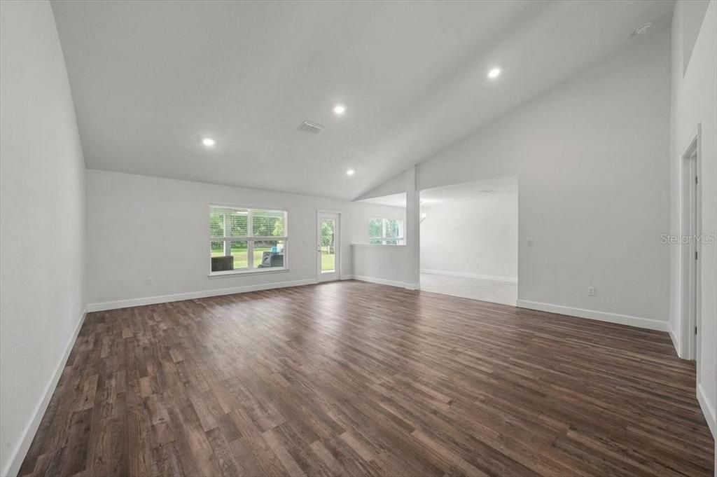 For Sale: $534,900 (4 beds, 3 baths, 2999 Square Feet)