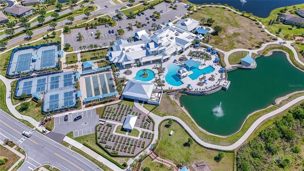 En Venta: $745,000 (4 camas, 3 baños, 3070 Pies cuadrados)