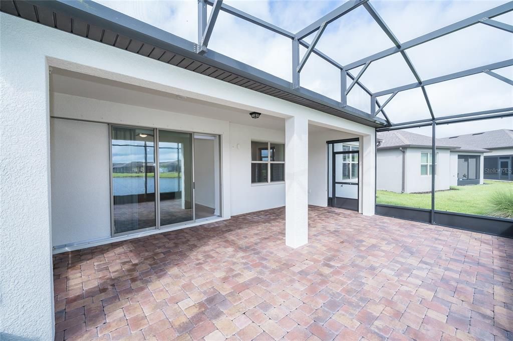En Venta: $745,000 (4 camas, 3 baños, 3070 Pies cuadrados)