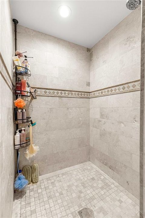 For Sale: $299,500 (3 beds, 2 baths, 1379 Square Feet)