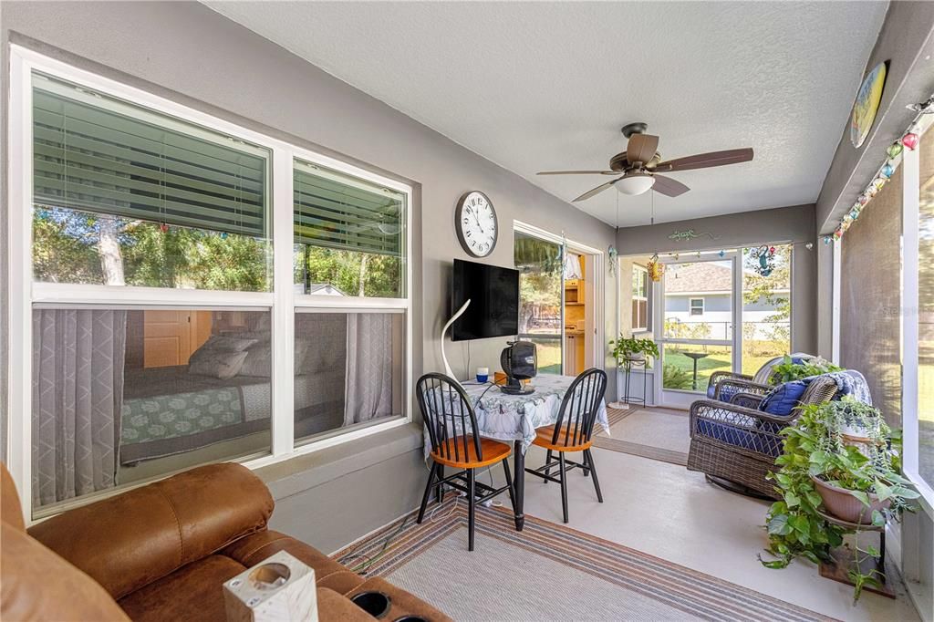 For Sale: $299,500 (3 beds, 2 baths, 1379 Square Feet)