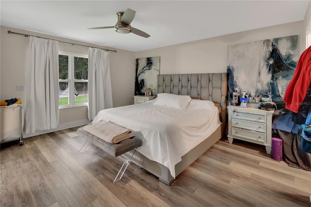 For Sale: $499,900 (3 beds, 2 baths, 1863 Square Feet)