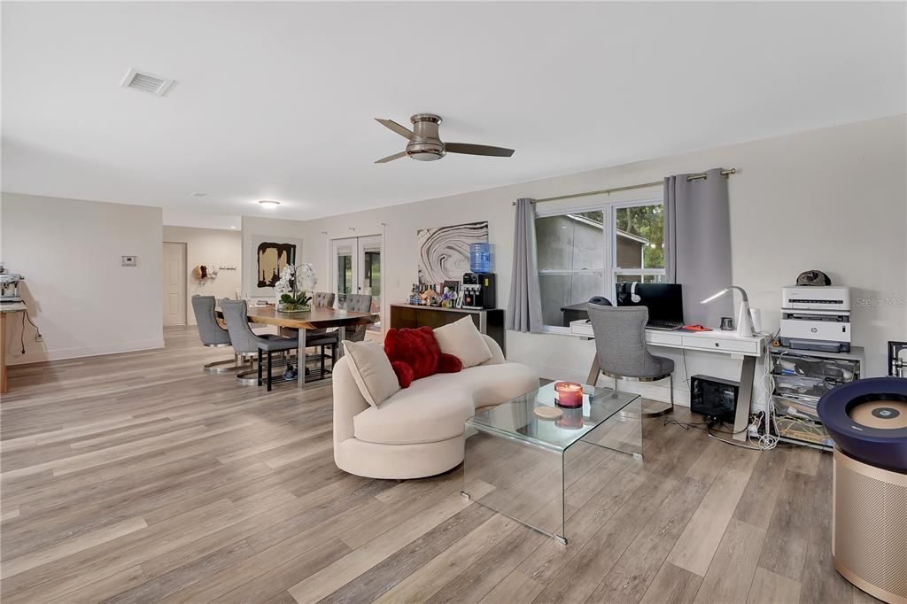 For Sale: $499,900 (3 beds, 2 baths, 1863 Square Feet)