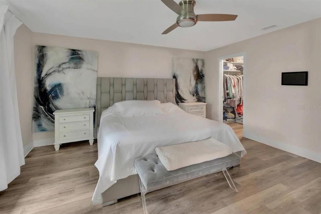For Sale: $499,900 (3 beds, 2 baths, 1863 Square Feet)
