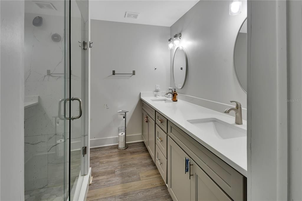 For Sale: $499,900 (3 beds, 2 baths, 1863 Square Feet)