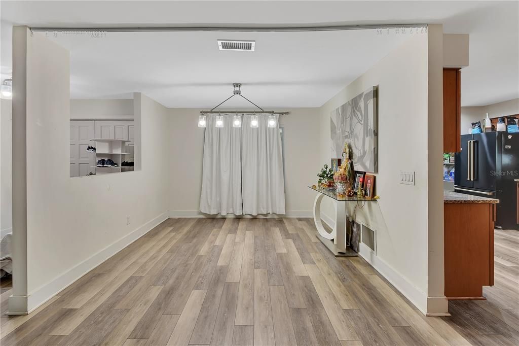 For Sale: $499,900 (3 beds, 2 baths, 1863 Square Feet)