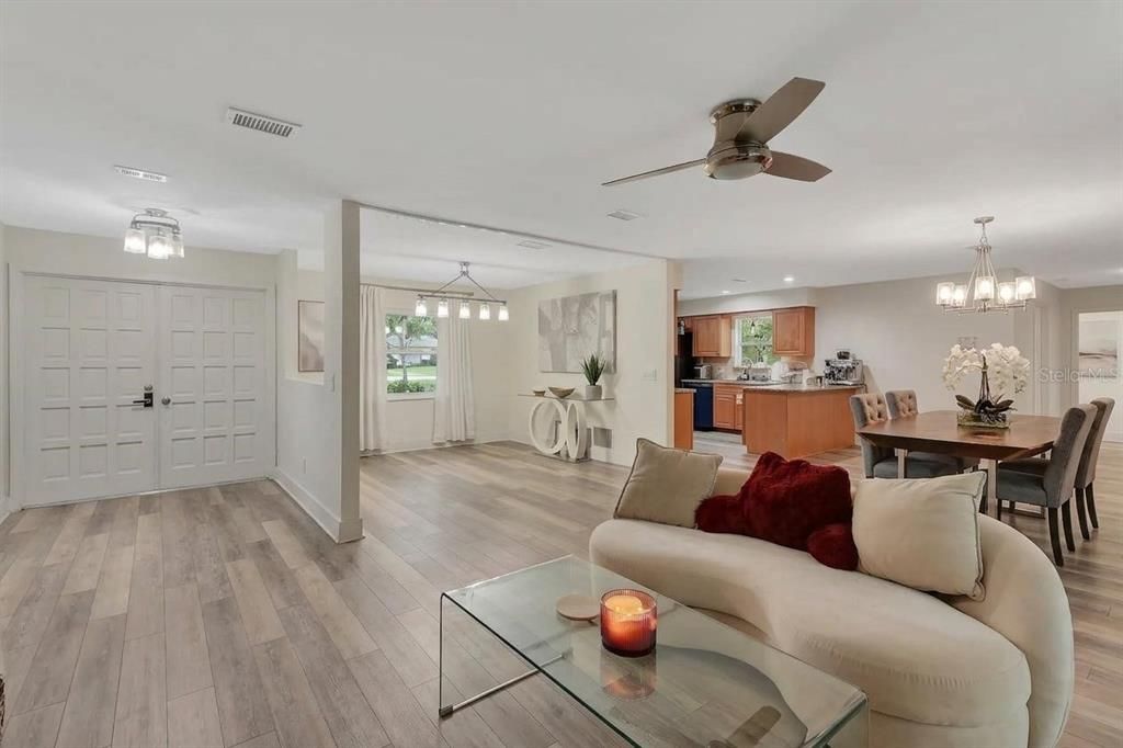 For Sale: $499,900 (3 beds, 2 baths, 1863 Square Feet)