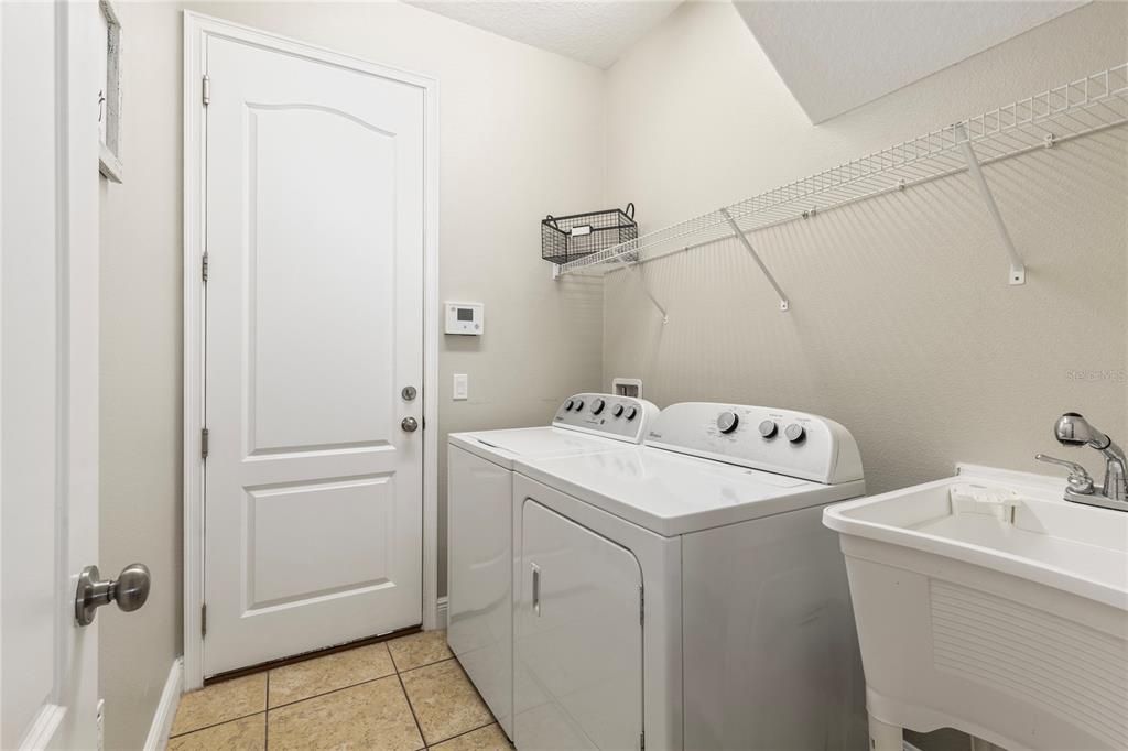 For Sale: $675,000 (5 beds, 4 baths, 3107 Square Feet)