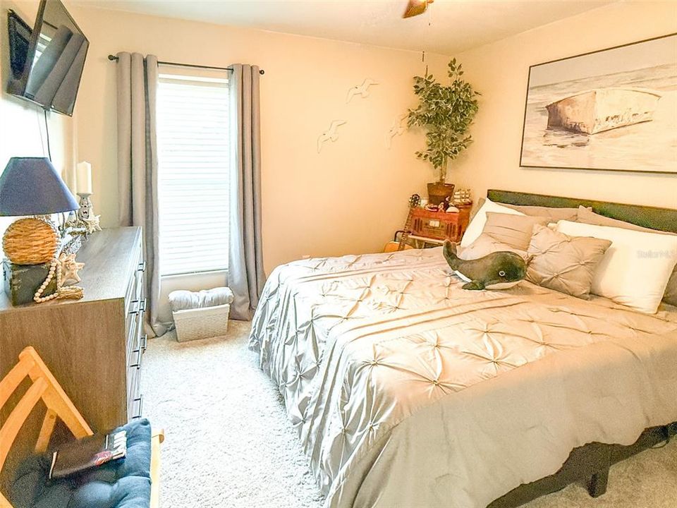 For Sale: $374,900 (3 beds, 2 baths, 1490 Square Feet)