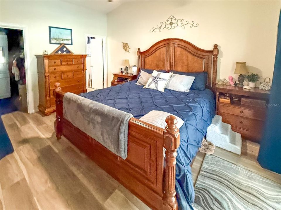 For Sale: $374,900 (3 beds, 2 baths, 1490 Square Feet)