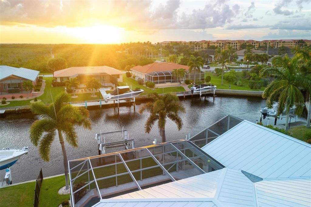 En Venta: $859,000 (3 camas, 2 baños, 2200 Pies cuadrados)