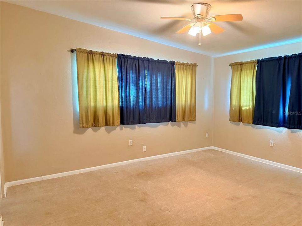 En Venta: $925,000 (4 camas, 4 baños, 3440 Pies cuadrados)