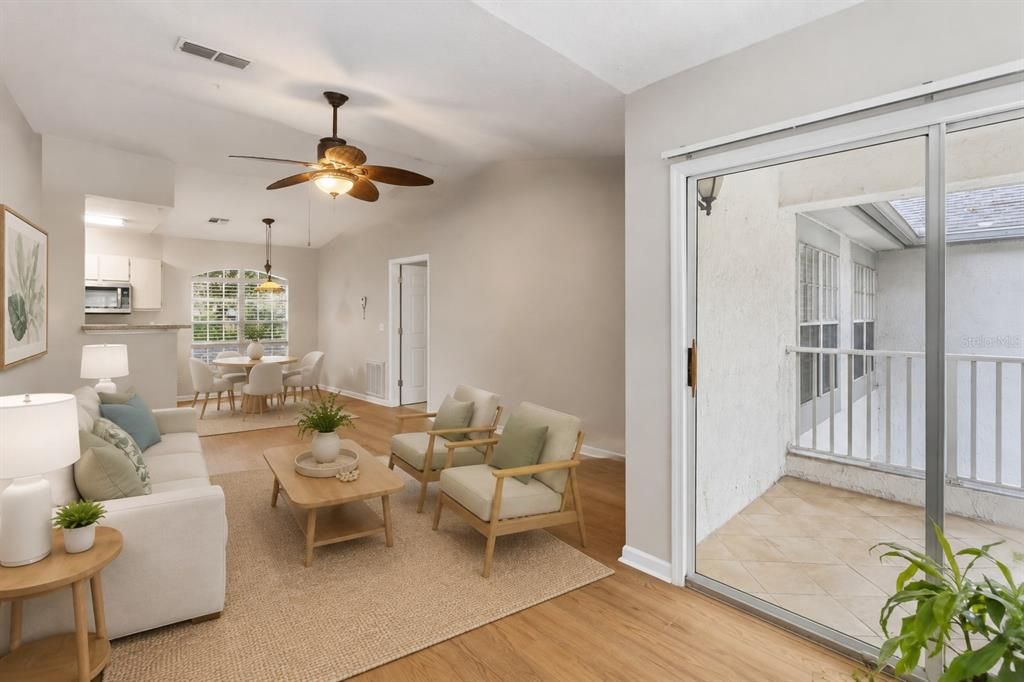 For Sale: $165,000 (2 beds, 2 baths, 1042 Square Feet)